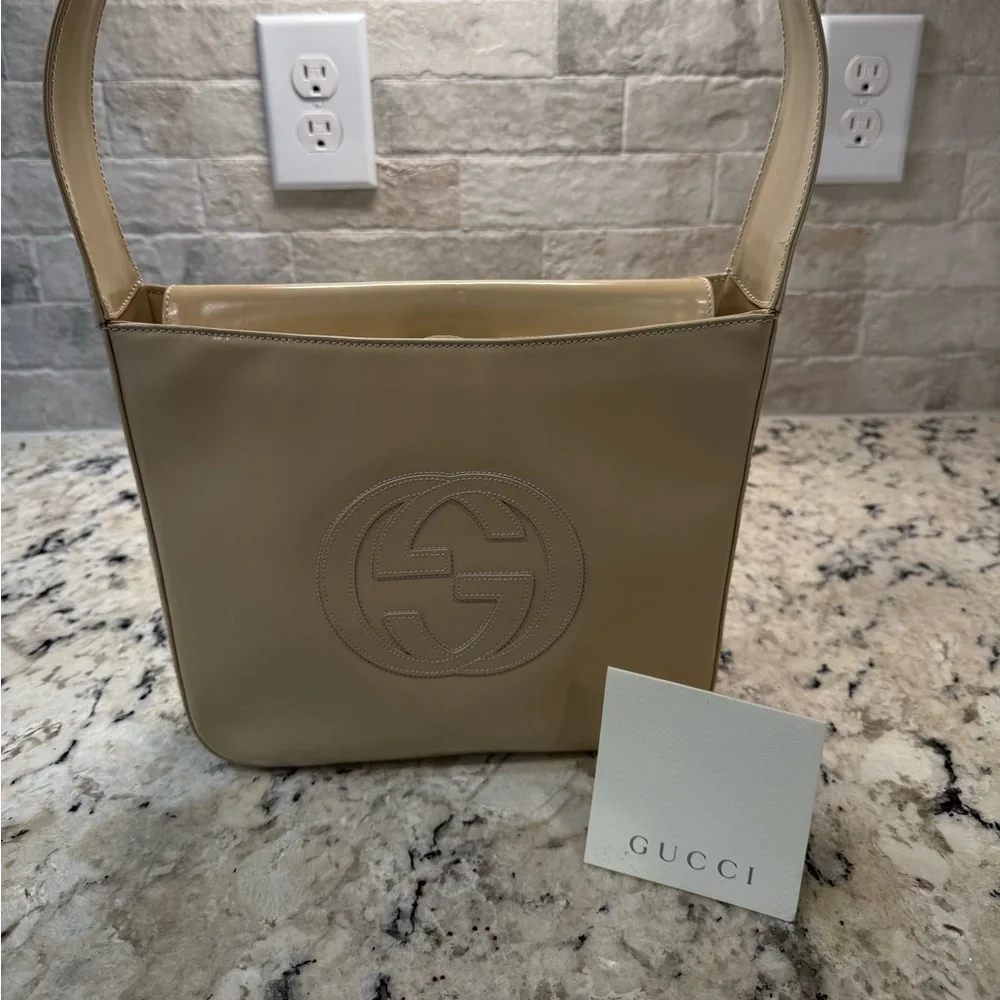 Gucci EUC Vintage Cream Patent Leather Shoulder Bag w/COA - Picture 4 of 14